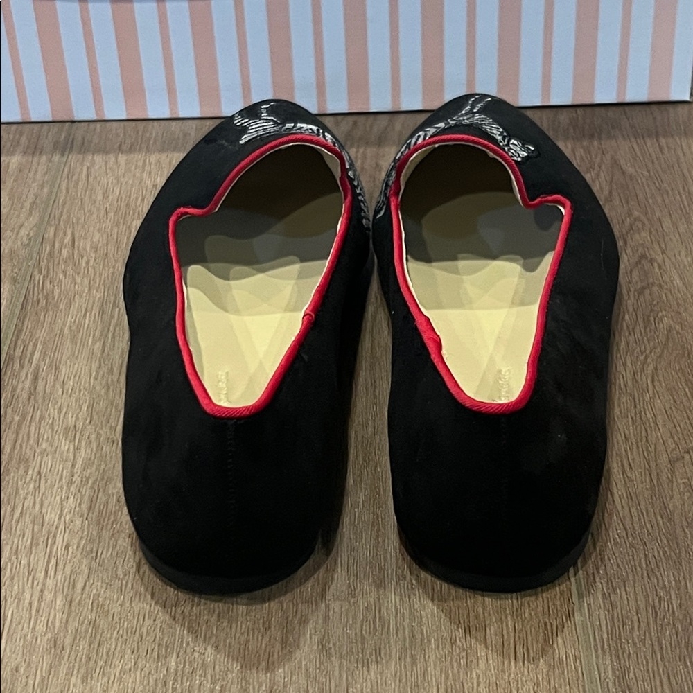 New in Box Wild Diva Lounge Black and White Zebra Flats Slip-on Size 6 - Picture 4 of 11